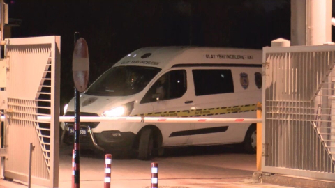 İstanbul - Beşiktaş'ta güvenlik görevlisinin elindeki silah kazayla ateş aldı: 2 yaralı