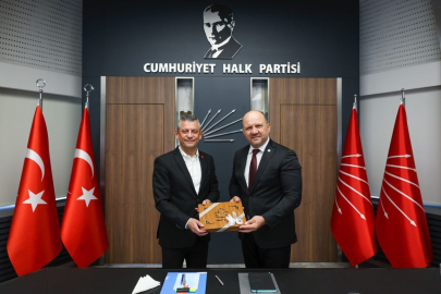 Özgür Özel, Balkan Türkleri temsilcileri ile görüştü