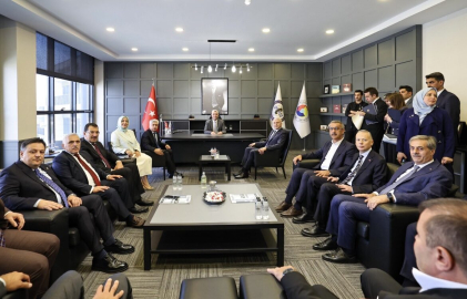 Bakan Bolat: Türkiye'nin milli geliri yıl sonunda 1,5 trilyon doları bulacak (2)