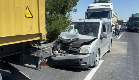 Manisa’da 3 aracın karıştığı kazada 4'ü çocuk, 6 yaralı