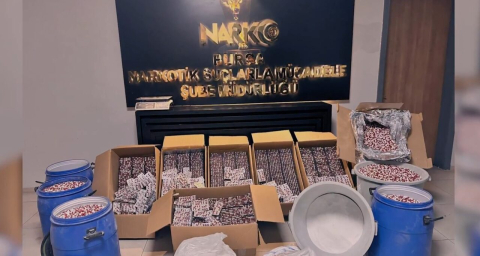 Bursa'da 300 bin uyuşturucu hap ele geçirildi