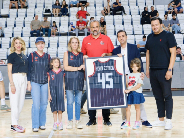 Manisa Basket Ferdi Zeyrek'i unutmadı