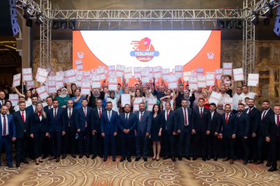 Birevim, İzmir’de 800’den fazla ailenin katılımıyla teslimat şenliği düzenledi