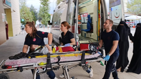 Bursa'da 3'üncü kattan düşen Ayea, ağır yaralandı