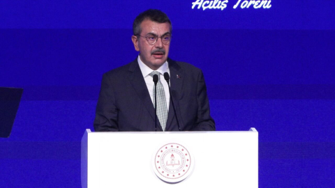 İstanbul- Bakan Tekin: Bu toprakların dili de, ezgisi de, duası da birbirinin hasmı değil hasretidir