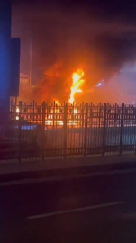 İstanbul- Şişli'de otobüste yangın -1