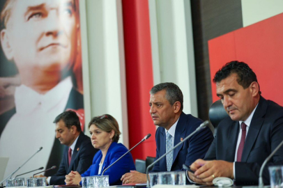 Özgür Özel, İl Başkanları Toplantısına başkanlık etti