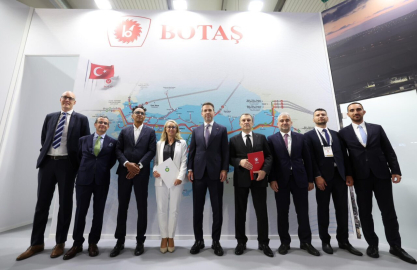 Bakan Bayraktar: 4,8 milyar metreküplük LNG alım anlaşması imzaladık