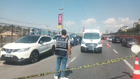 İstanbul-Küçükçekmece'de bir kişi otomobil içerisinde ölü bulundu -1