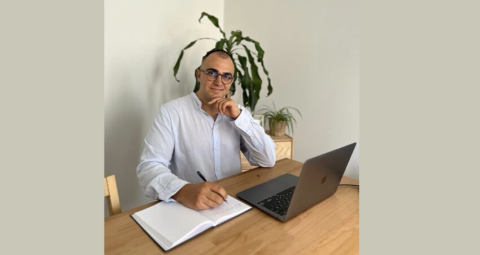 Bağımsız sanatçıların eserlerini sergileyebileceği Monk Space açıldı