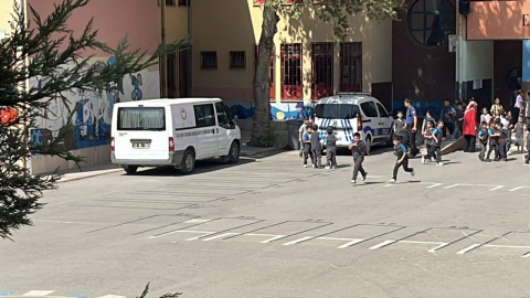 Kantinden ekler yiyen 5 öğrenci hastaneye kaldırıldı