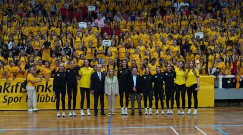 VakıfBank, Bosna Hersek’te 38 voleybol okulu ile stratejik iş birliği yaptı