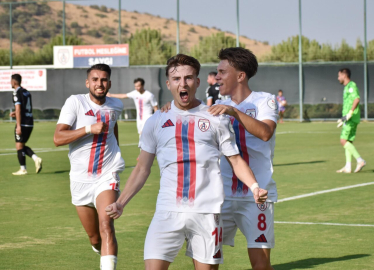 Altınordu santrforsuz gol arıyor