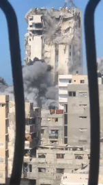 İsrail bir yüksek katlı binayı daha vurdu