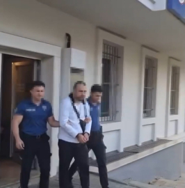 İstanbul - Üsküdar’da trafikte yol verme kavgasında biber gazı sıkan sürücü adli kontrolle serbest kaldı