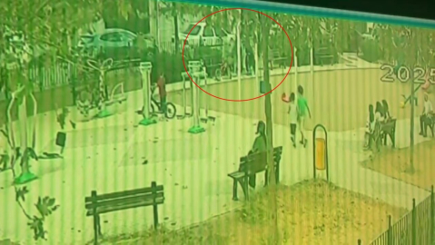 Parkta oynayan çocuk yorgun mermi ile yaralandı