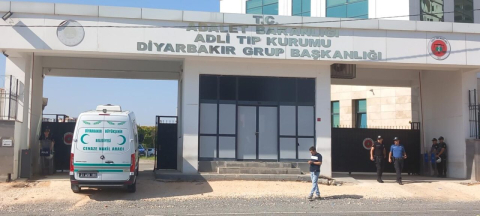 Yan yatan römorkun altında kalan 6 yaşındaki Üveys, yaşamını yitirdi