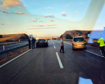 Belediye başkanı, trafik kazasında yaralandı