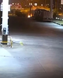 Aydın'da 3 aracın karıştığı kaza kamerada; 1 ölü, 5 yaralı