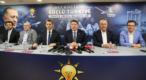 Bakan Tunç: Şehit ailelerimizi rencide edecek hiçbir tutum içerisinde olmayız