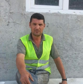 Ceviz toplarken elektrik akımına kapılıp öldü