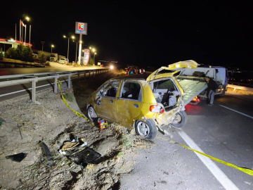 Kırıkkale'de bariyerlere çarpan otomobil takla attı: 1 ölü