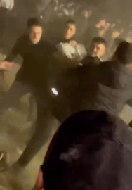 Balkan Panayırı'nda iki grup arasında tekme-tokat kavga kamerada