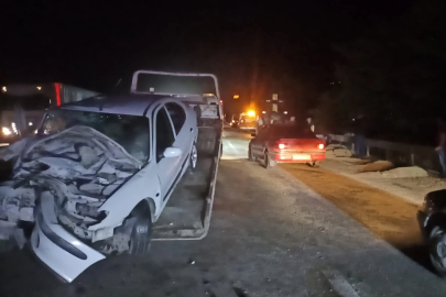 Tosya'da otomobil, traktörün römorkuna çarptı; polis adayı öldü, 5 yaralı