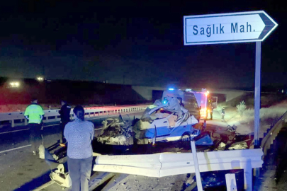 Tekirdağ'da bariyere çarpan otomobilin sürücüsü öldü