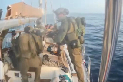 İsrail, Küresel Sumud Filosu'ndan 21 gemiye saldırdı