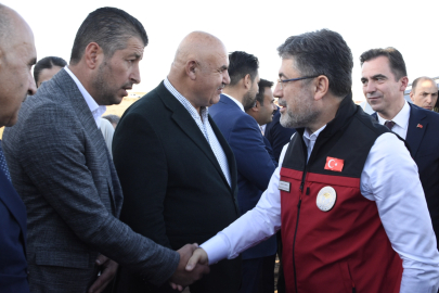 Bakan Yumaklı: Tüketicilerimizin uygun fiyata ürün almasını engelleyecek bütün hareketlere karşı TMO görevini yerine getirecek