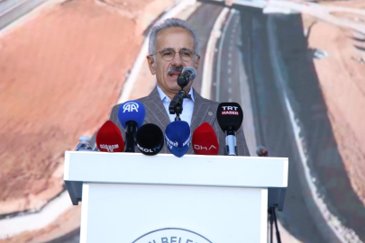 Bakan Uraloğlu: Yaptığımız her yol, Kaman’ın cevizini dünyaya taşıyan bir bağdır