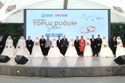 Bağcılar’da geleneksel toplu düğün şöleninin 30'uncusu düzenlendi