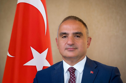 Bakan Ersoy: Çanakkale'nin mavi derinliklerinde, Gelibolu'nun şanlı destanına tanıklık ediyoruz