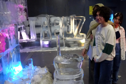 Dev buz kalıplarına işlenen Erzurum kültürü, Ata Buz Müzesi'nde sergileniyor