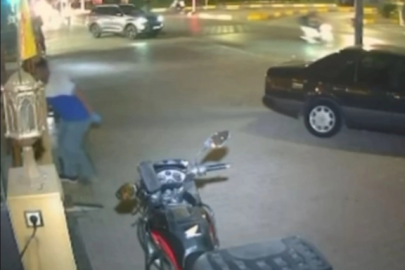 Pastaneye pimi çekilmemiş el bombası attığı anların görüntüsü ortaya çıktı