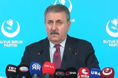 Destici: Meclis çatısı altında atılan sloganlar açıkça terör örgütü propagandasıdır