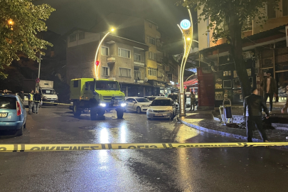 Jiletle çevresindekilere taşkınlık yaptı, tabanca ile öldürüldü