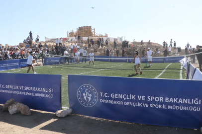 Zerzevan Cup 2025’in lansmanı tarihi Zerzevan Kalesi’nde yapıldı