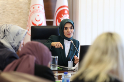 Bakan Göktaş, kadın STK temsilcileri ile buluştu