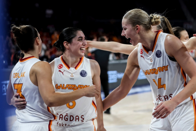 Galatasaray Çağdaş Faktoring - Beretta Famila Schio: 73-70