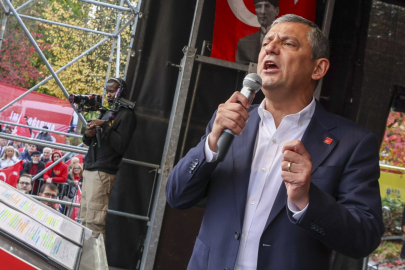 Özgür Özel, Brüksel’de düzenlenen mitinge katıldı