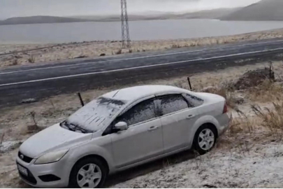 Kars ve Ardahan'da kar yağışı etkili oldu