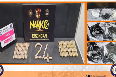 2 yolcunun midesinden toplam 780,69 dram eroin maddesi çıktı