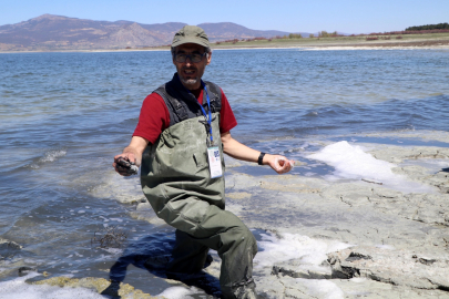 Burdur Gölü kıyısında köpüklenme görüldü