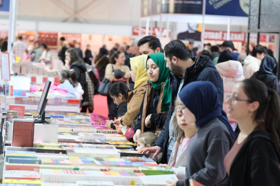 Kitapseverler Mezopotamya'nın Kalbinde Buluşuyor