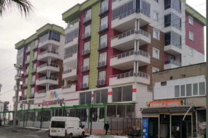 Depremde 44 kişinin öldüğü sitenin davasında mahkeme, esas hakkında mütalaa istedi