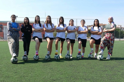 Aydın'ın şalvarlı kadın antrenörü