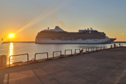 QTerminals Antalya, İki Dev Kruvaziyer Gemisini Ağırladı