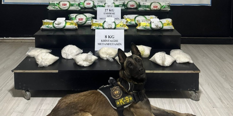 Hakkari'de yol kontrollerinde 43 kilo uyuşturucu ele geçirildi; 2 tutuklama